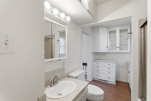 333 N Ridgewood Dr, Wichita, KS 67208