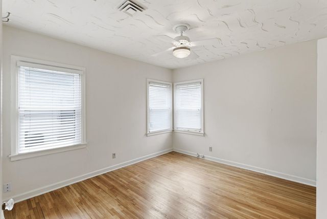 333 N Ridgewood Dr, Wichita, KS 67208