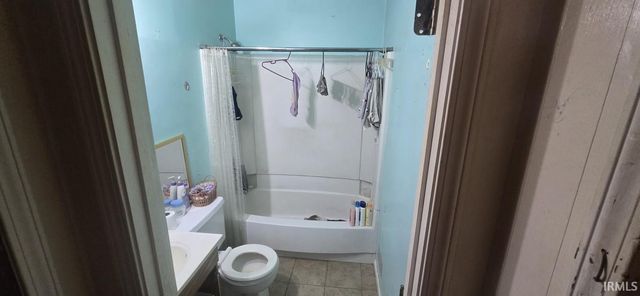1515 Macarthur Drive, Evansville, IN 47714