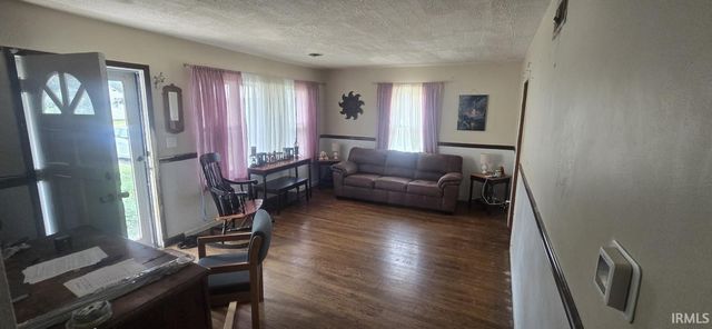 1515 Macarthur Drive, Evansville, IN 47714