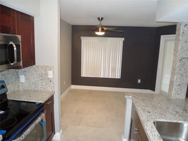 2647 NW 33rd St 2313, Oakland Park, FL 33309