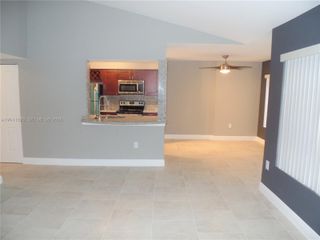 2647 NW 33rd St 2313, Oakland Park, FL 33309