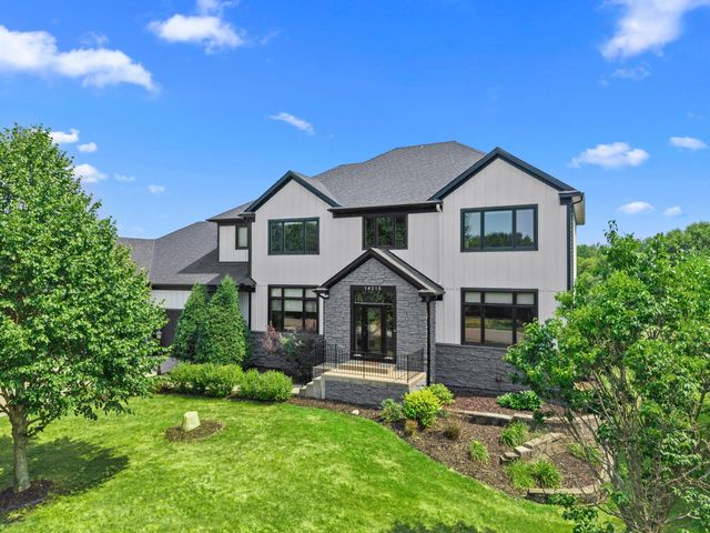 14215 Waconia Street NE, Ham Lake, MN 55304