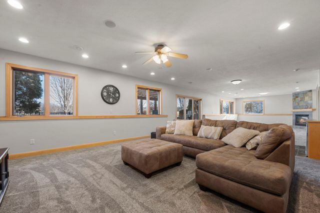 14215 Waconia Street NE, Ham Lake, MN 55304
