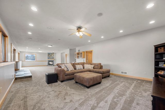 14215 Waconia Street NE, Ham Lake, MN 55304