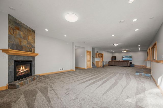 14215 Waconia Street NE, Ham Lake, MN 55304