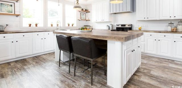 3702 Horse Pen Bay Rd., Aynor, SC 29511