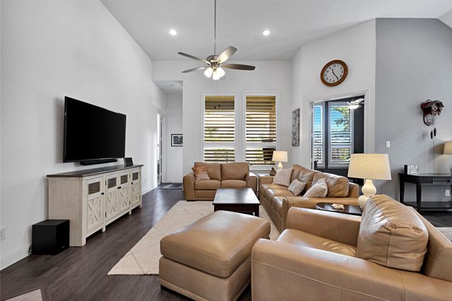 921 Hubbard Creek Trail, Mckinney, TX 75071