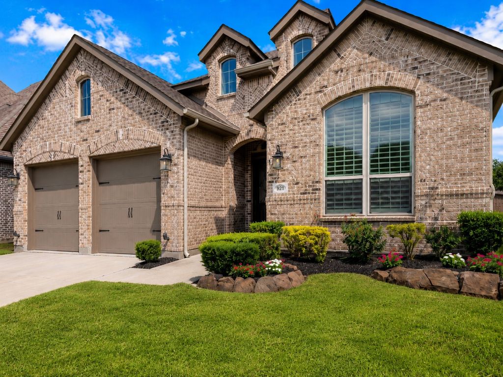 921 Hubbard Creek Trail, Mckinney, TX 75071