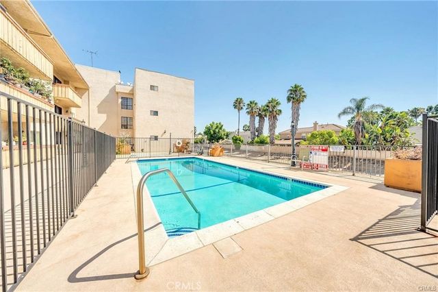19029 Nordhoff Street 308, Northridge, CA 91324