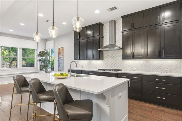 12801 Veronese DR, Austin, TX 78739