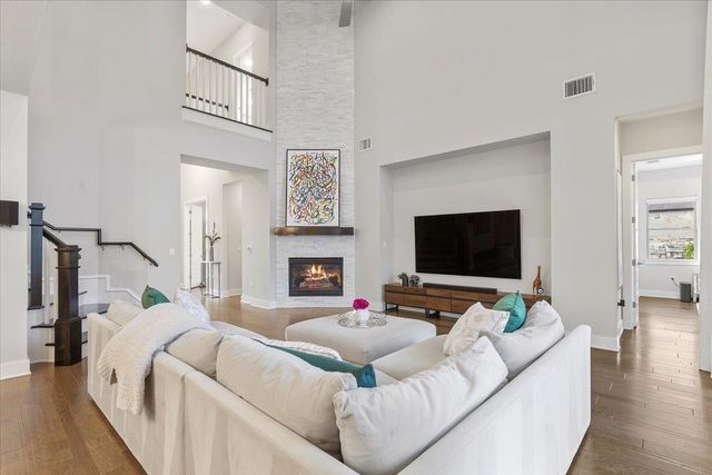 12801 Veronese DR, Austin, TX 78739