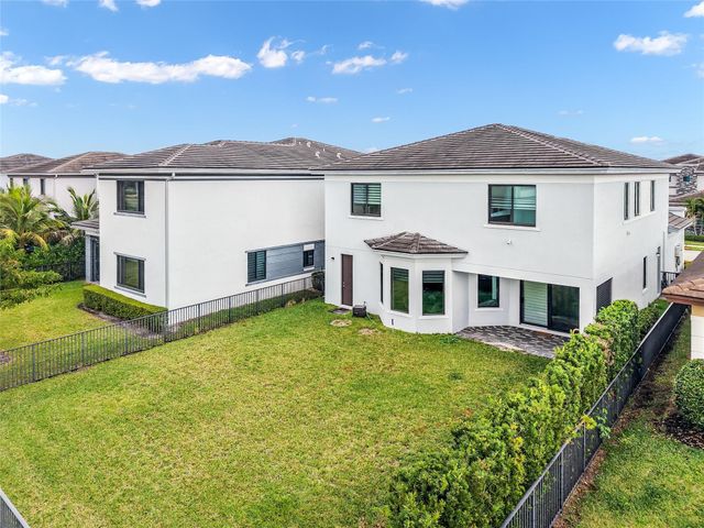 8615 Prospect Ln, Parkland, FL 33076