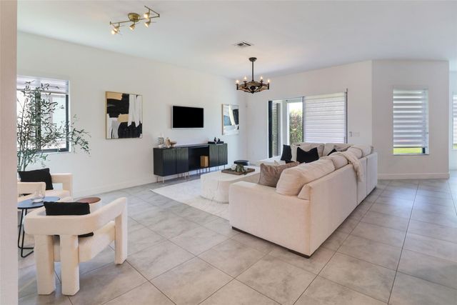 8615 Prospect Ln, Parkland, FL 33076