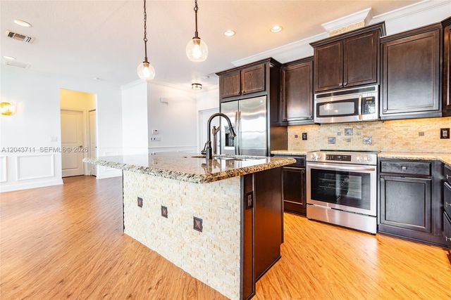 3061 Tortola Way, Cooper City, FL 33024