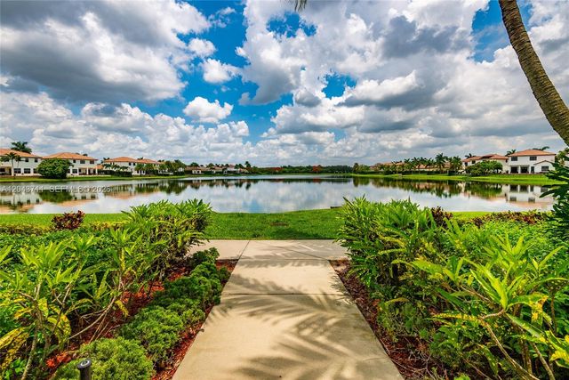 3061 Tortola Way, Cooper City, FL 33024