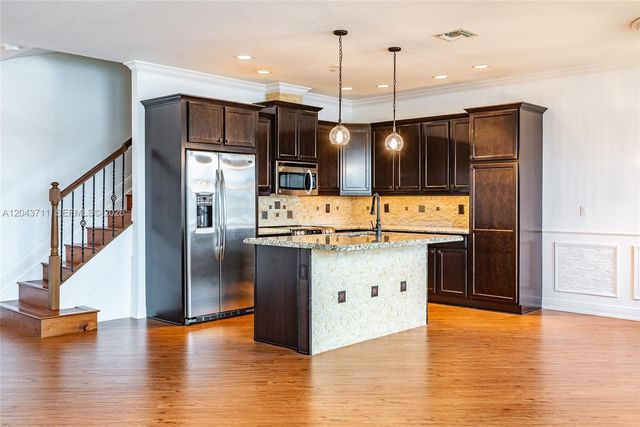3061 Tortola Way, Cooper City, FL 33024