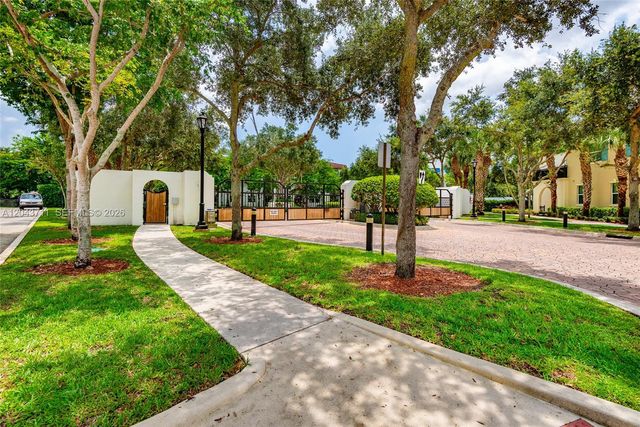 3061 Tortola Way, Cooper City, FL 33024