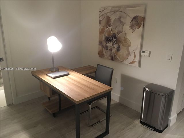 121 NE 34th St 2203, Miami, FL 33137