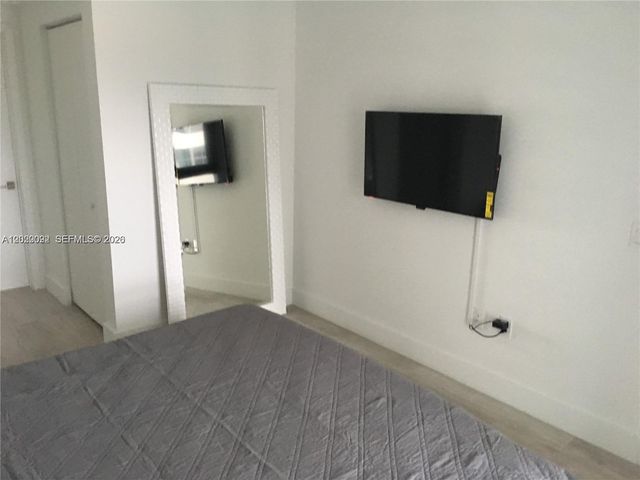 121 NE 34th St 2203, Miami, FL 33137