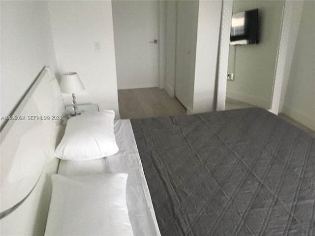 121 NE 34th St 2203, Miami, FL 33137
