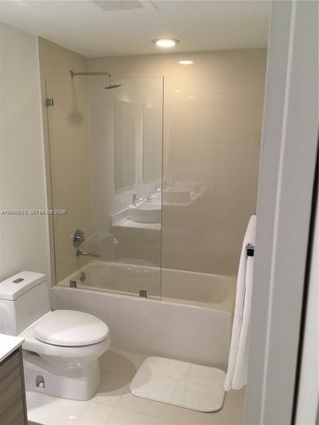 121 NE 34th St 2203, Miami, FL 33137