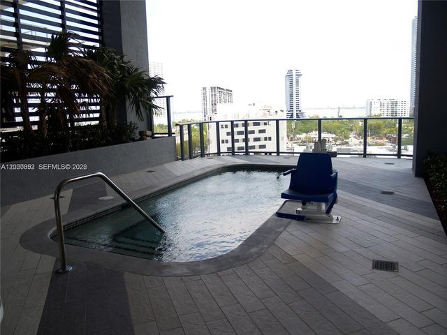 121 NE 34th St 2203, Miami, FL 33137