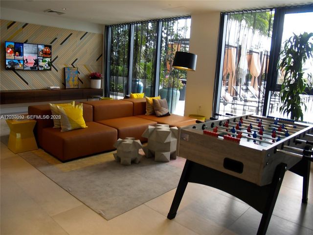 121 NE 34th St 2203, Miami, FL 33137