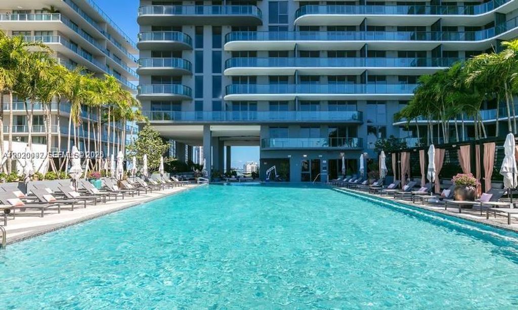 121 NE 34th St 2203, Miami, FL 33137