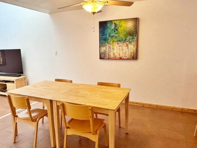 322 Columbia Drive SE B, Albuquerque, NM 87106