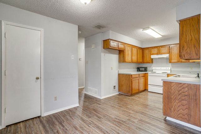 926 Irene Street, Burleson, TX 76028