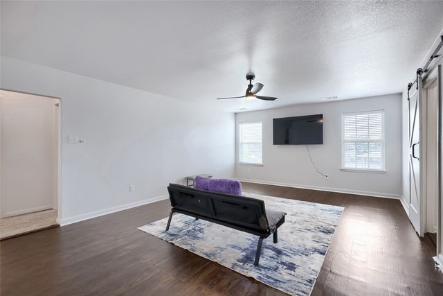 1200 Oak Creek Drive, Hutchins, TX 75141