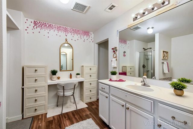 1200 Oak Creek Drive, Hutchins, TX 75141