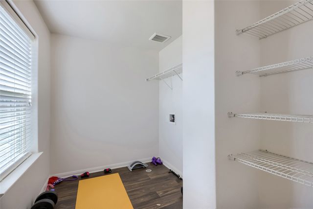 1200 Oak Creek Drive, Hutchins, TX 75141