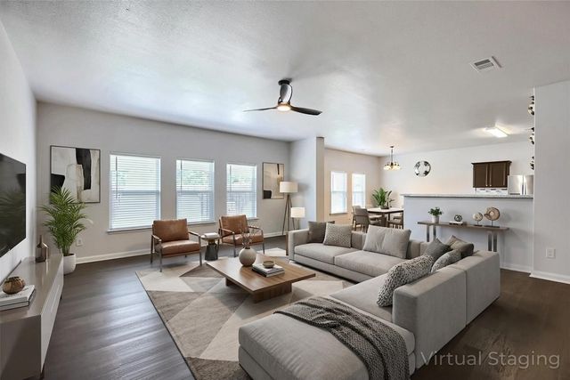 1200 Oak Creek Drive, Hutchins, TX 75141
