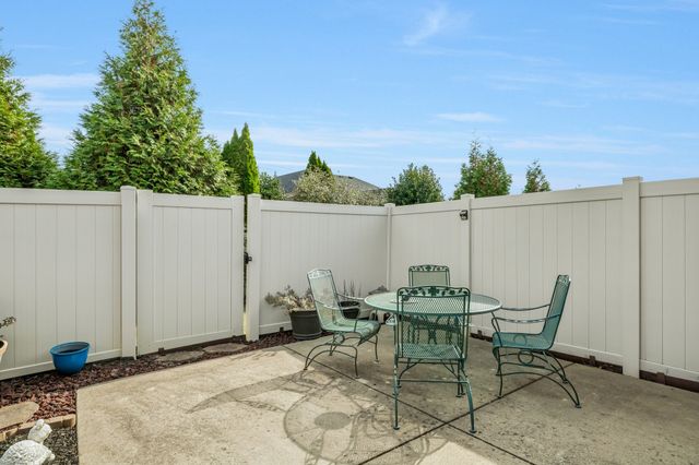 2927 Stuyvesant Ln, Murfreesboro, TN 37128