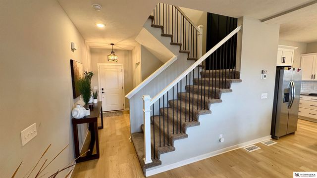 11110 Portage Drive, Papillion, NE 68046