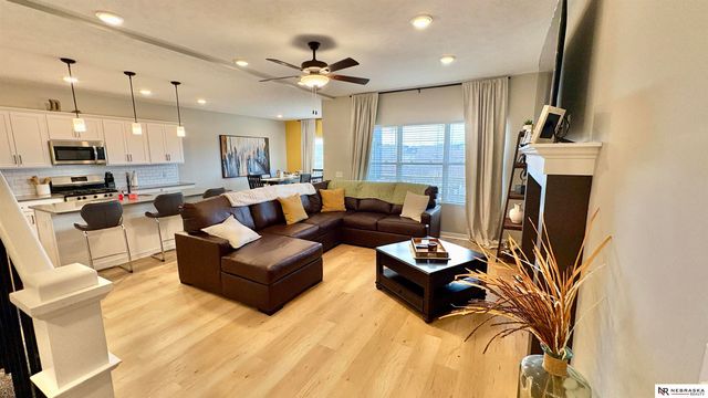 11110 Portage Drive, Papillion, NE 68046