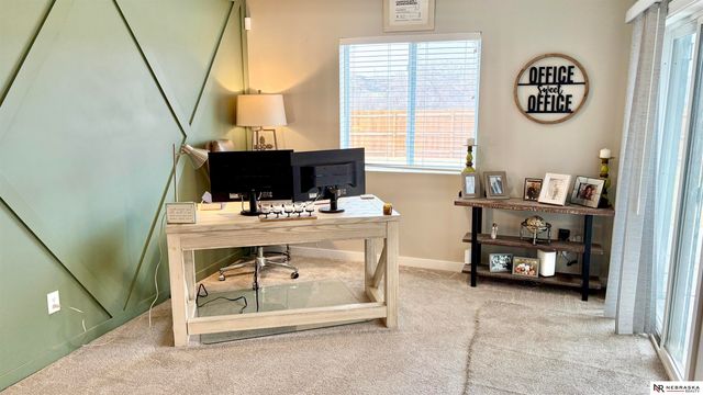 11110 Portage Drive, Papillion, NE 68046