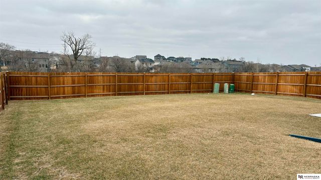 11110 Portage Drive, Papillion, NE 68046