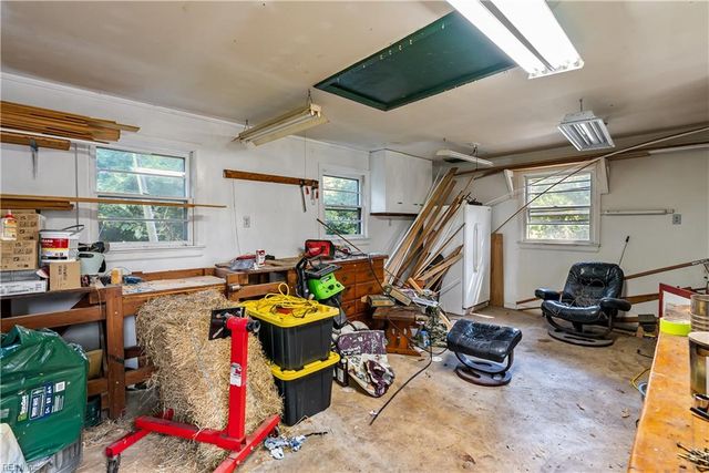 8264 Gygax RD, Norfolk, VA 23505