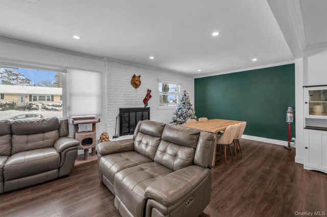 34 W Court Drive, Centereach, NY 11720