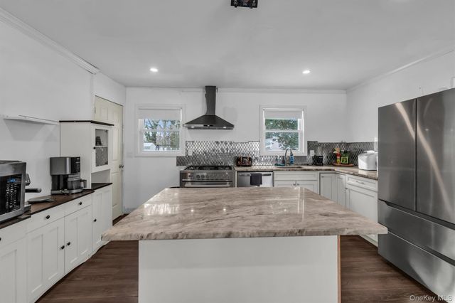 34 W Court Drive, Centereach, NY 11720