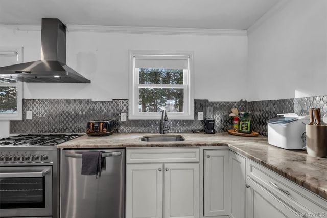 34 W Court Drive, Centereach, NY 11720