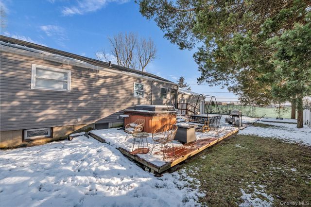 34 W Court Drive, Centereach, NY 11720