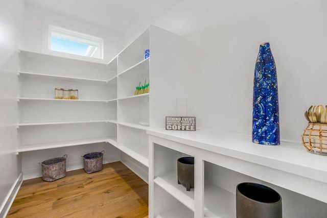 17828 Rainbow Boulevard, Overland Park, KS 66085