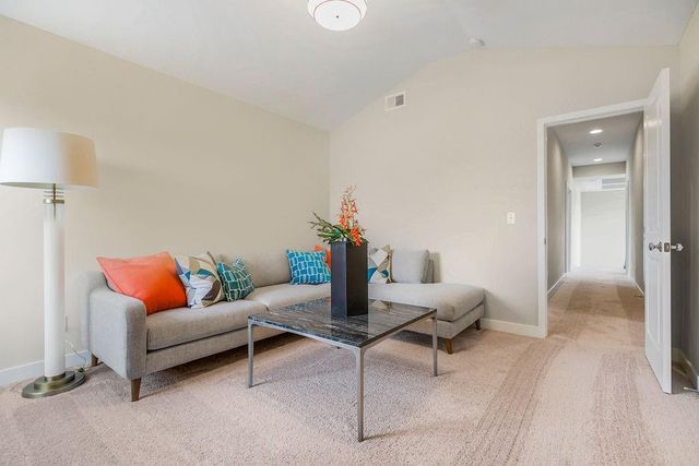 17828 Rainbow Boulevard, Overland Park, KS 66085