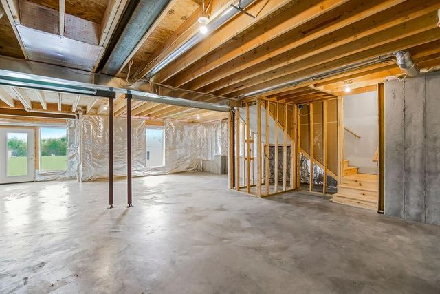 17828 Rainbow Boulevard, Overland Park, KS 66085