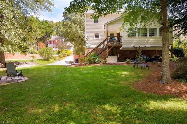 6031 Glenacre Drive, Kernersville, NC 27284