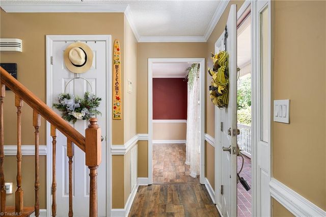 6031 Glenacre Drive, Kernersville, NC 27284
